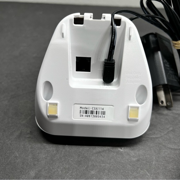 VTech CS6114 Cordless Phone with Caller ID / Call Waiting - White/Grey (CS6114)™ - Picture 4 of 6